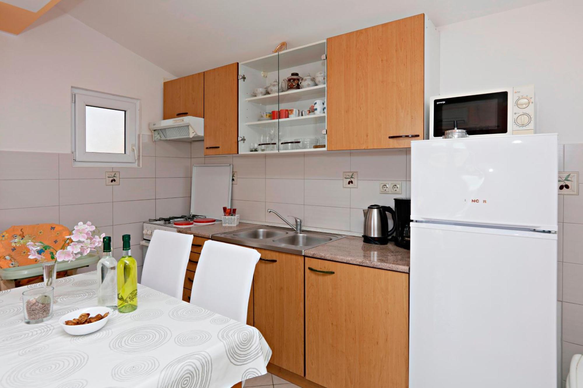 Apartments With A Parking Space Vodice - 16543 Buitenkant foto