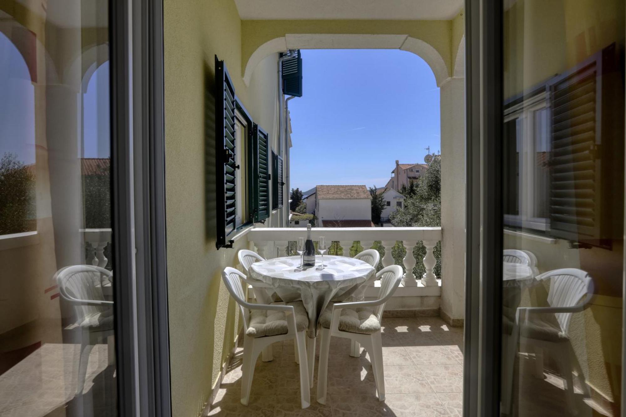 Apartments With A Parking Space Vodice - 16543 Buitenkant foto